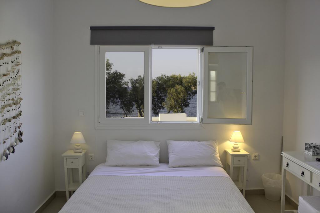 Almira Suites - Seafront - Naousa  Exterior photo
