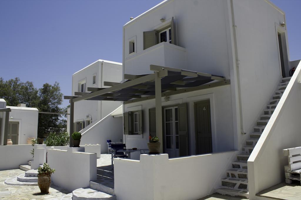 Almira Suites - Seafront - Naousa  Exterior photo